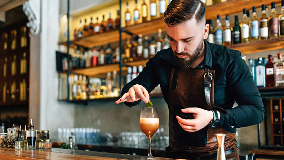 BARTENDER - CANTINERO